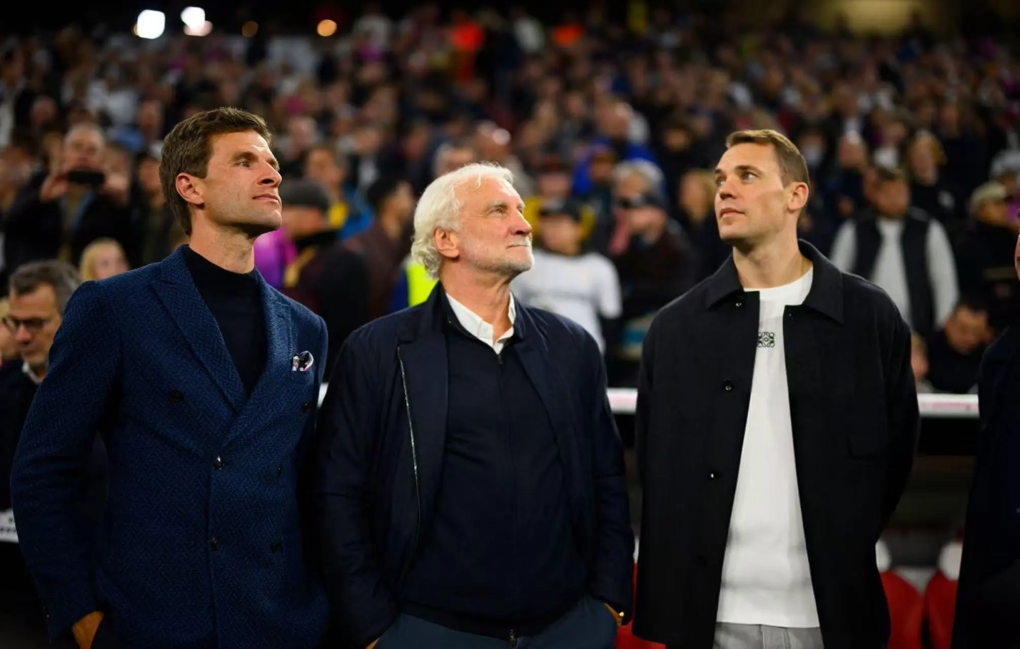 欧冠决赛-图片报：沃勒尔询问诺伊尔是否愿意复出，诺伊尔持开放态度