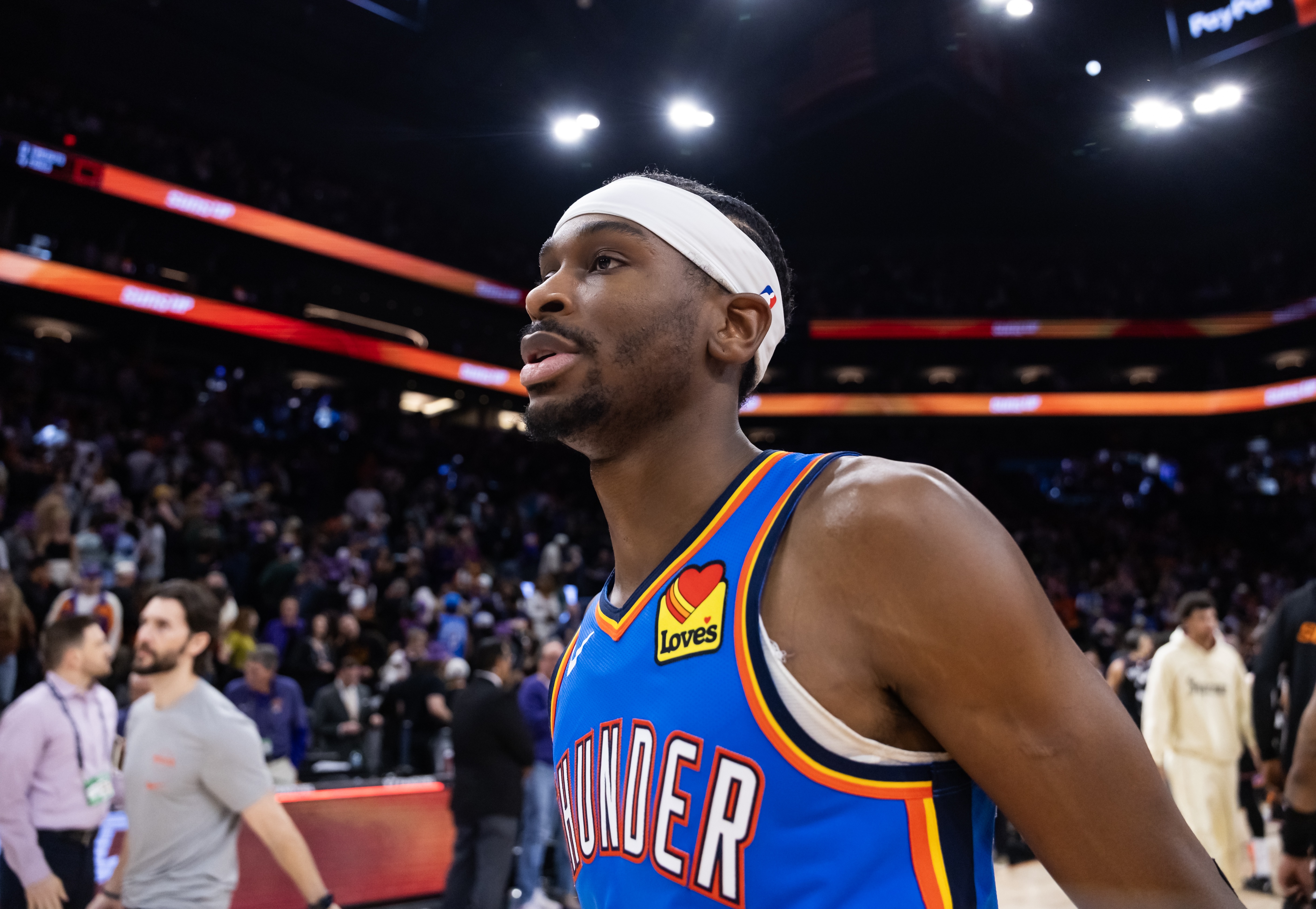 SGA谈压迫式快攻打法：马刺是防守强队 必须打快才能创造出空间