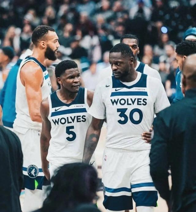 欧冠决赛买球-森林狼3亿豪阵夺冠无望？2操作名为补强实为埋雷 苦了华子一个人|兰德尔|唐斯|戈贝尔|爱德华兹|篮板球_新浪体育_新浪新闻