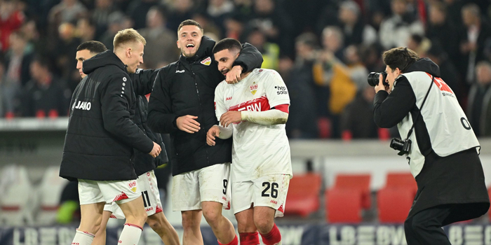 欧冠决赛买球-斯图加特击败莱比锡在争夺前四的道路上取得重大突破|莱比锡红牛|拜仁慕尼黑|范德沃特|霍芬海姆|勒沃库森_新浪体育_新浪新闻